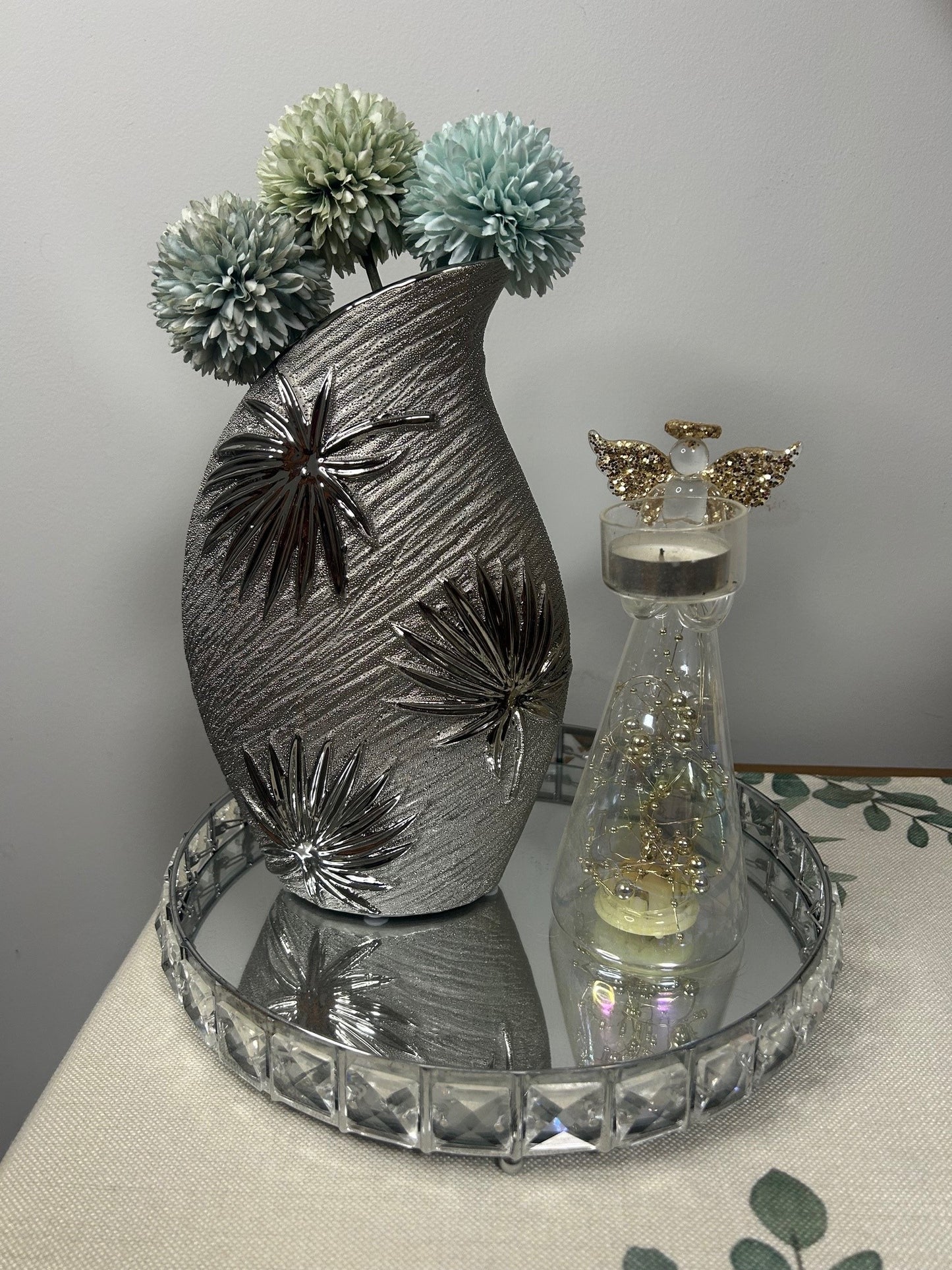 Modern Silver Vase with Decorative Leaf Pattern H25.3cm