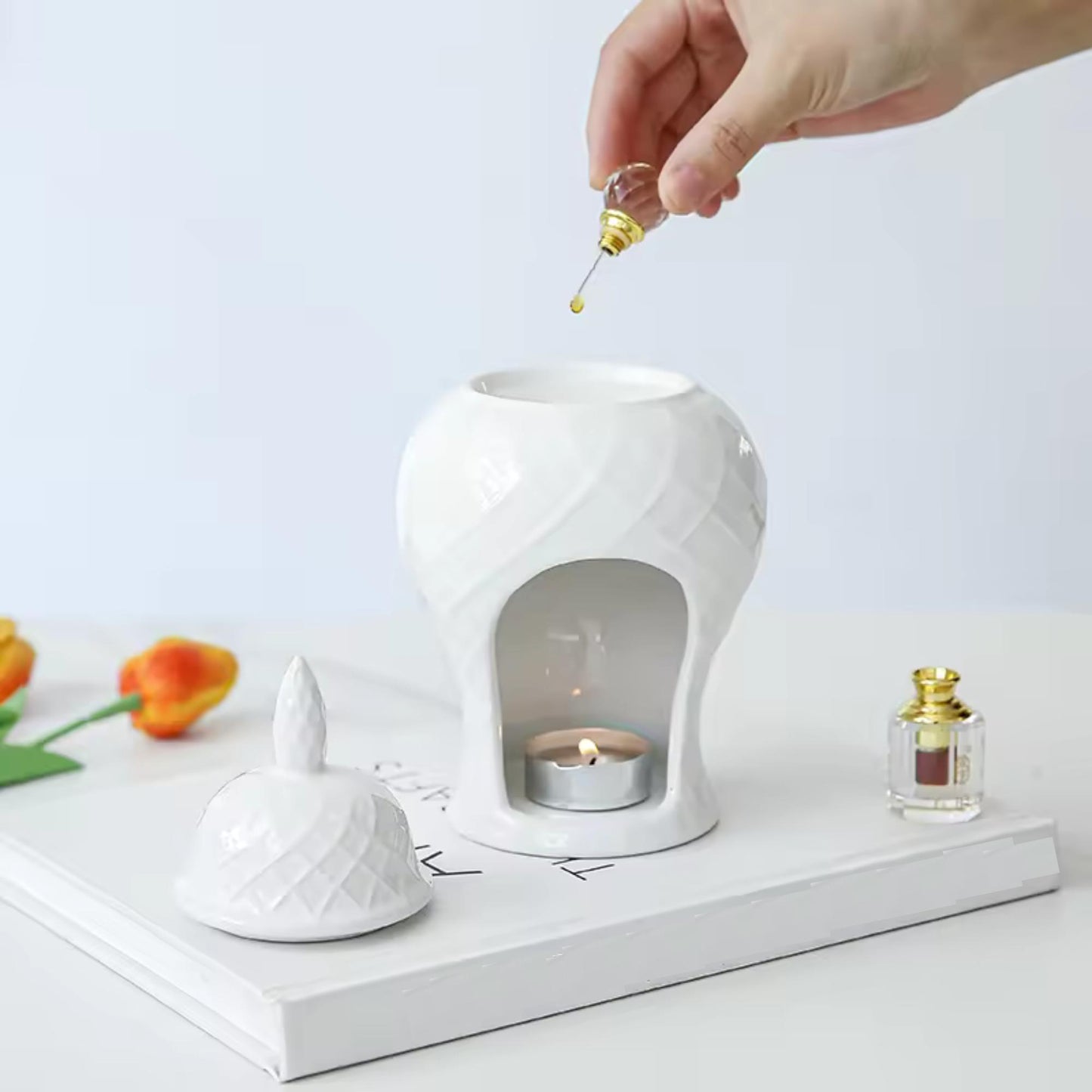 White Ceramic Ginger Jar Wax Melt/Oil Burner