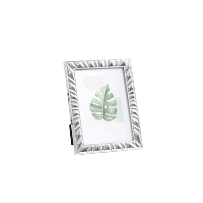 Woodside Home Living Patterned Edge Silver  Plated Photo Frame - Various Sizes